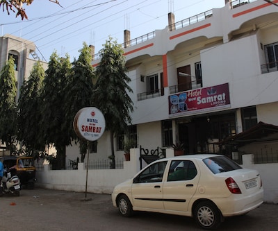 Hotel New Samrat